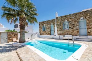 Onar Hotel & Suites Tinos Griekenland zwembad1